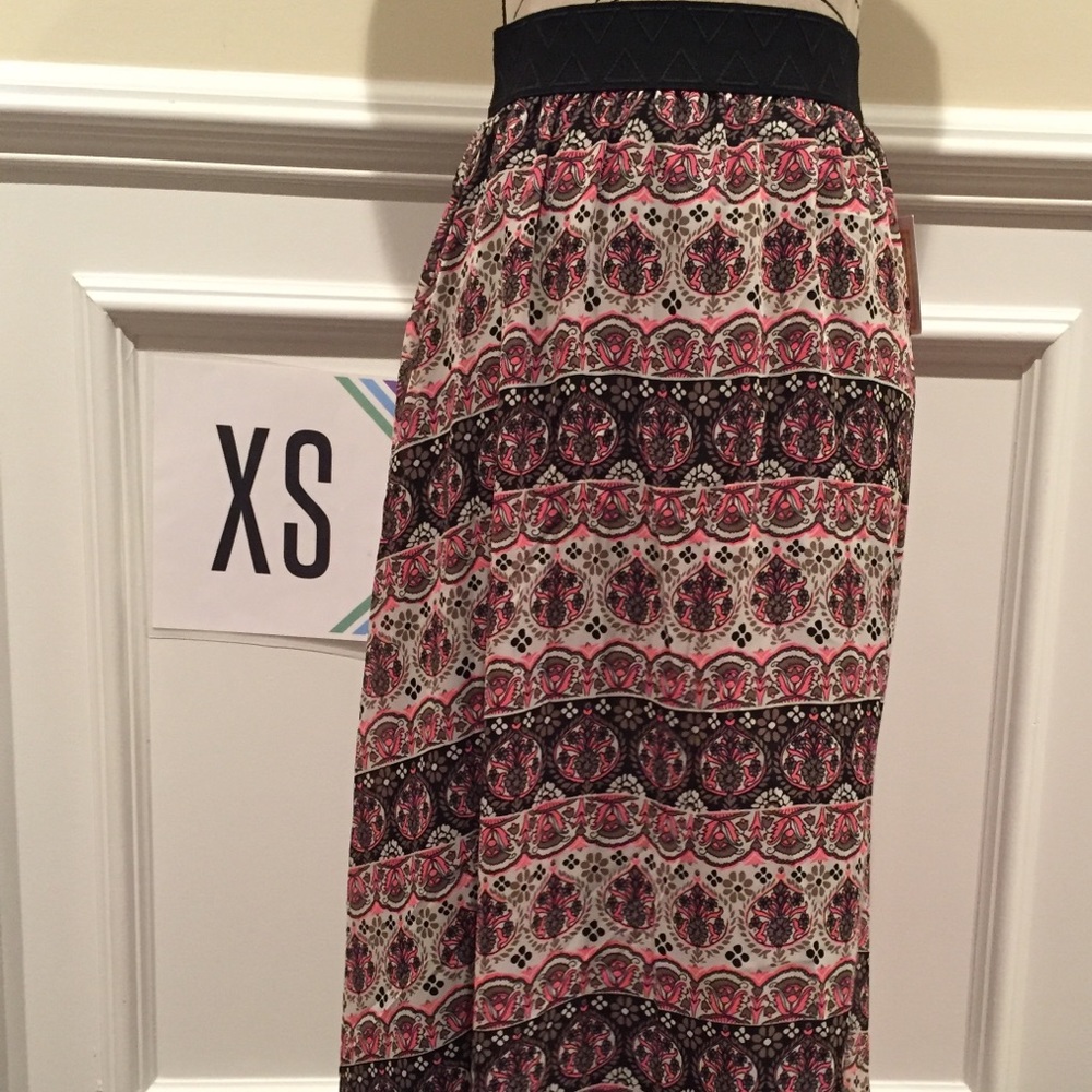 Floral Maxi skirt (LuLaRoe Lucy)